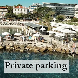 Royal - Luxury Hotel, Residence, & 4* Antibes